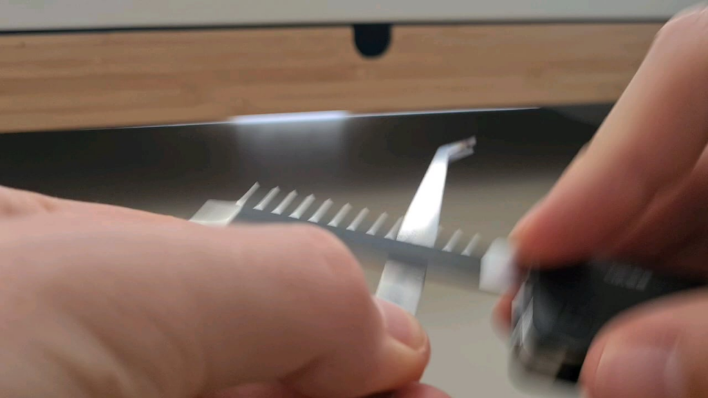 Olight OKS2 (Roxon KS2) sandpaper mod