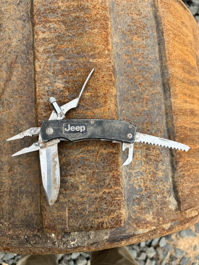 I found this Jeep multitool at work today. Pretty cool