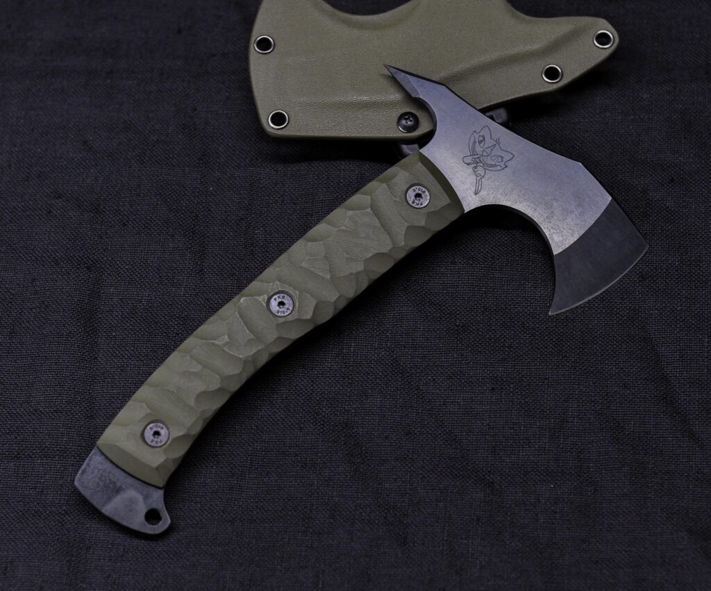 Not a knife but hope you dig it - The Invader, last tomahawk from this batch. 80CrV2 @ 59HRC, G10