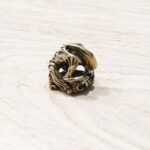 Alien Paracord & Knife Beads