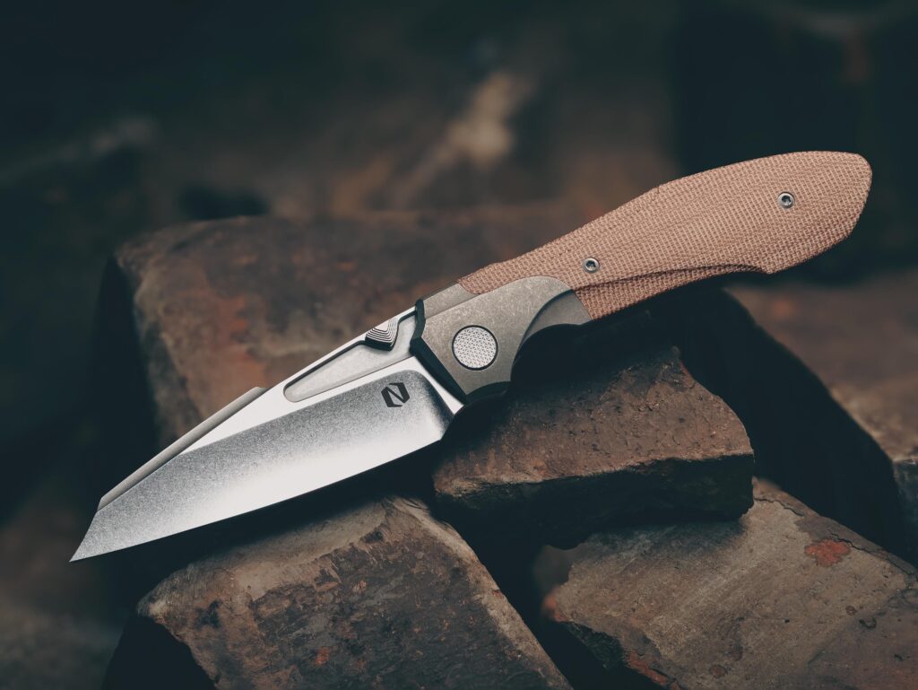 Voodoo by Null Knives in natural micarta