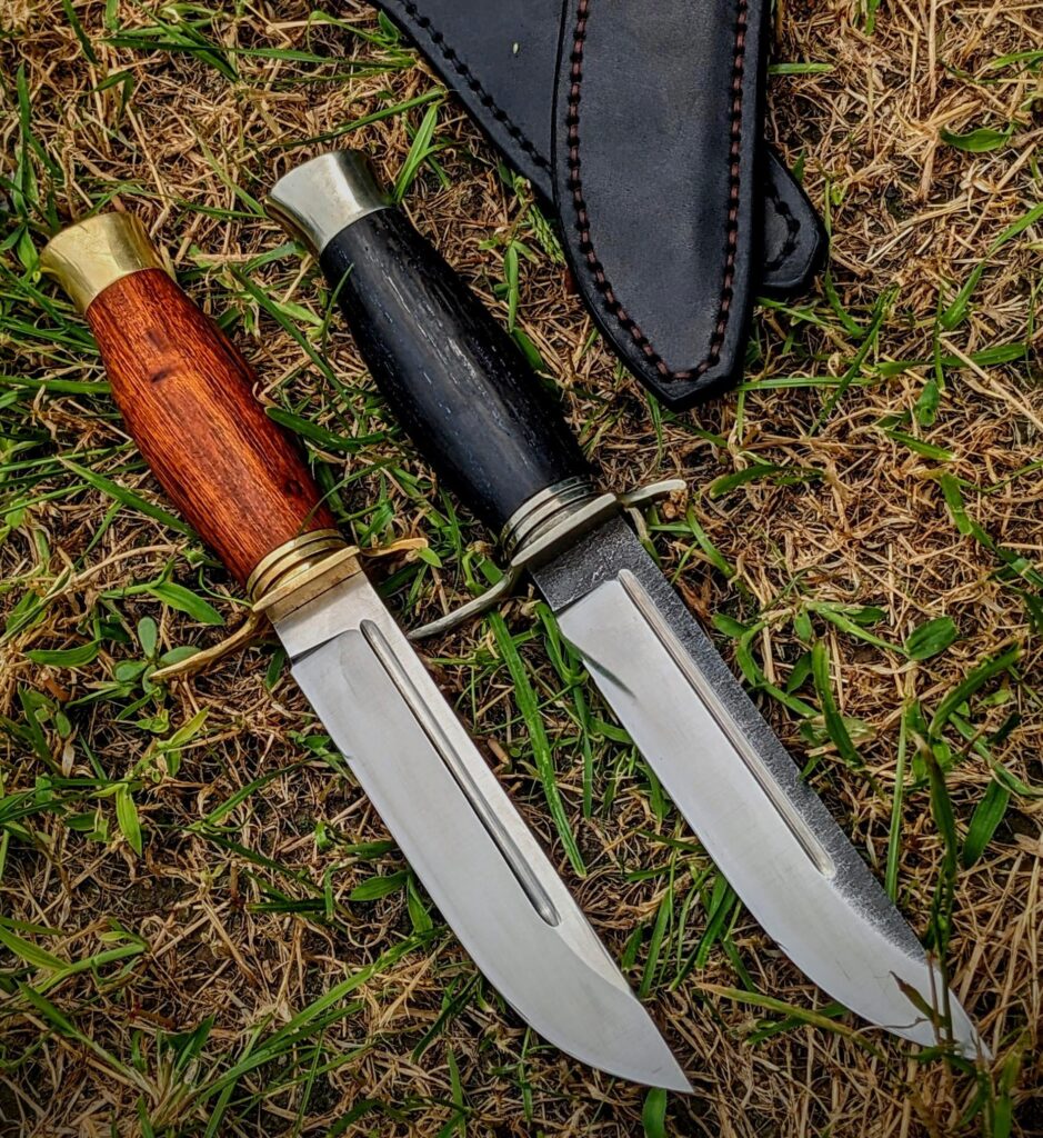 Two commissions on Finka knives completed and on their way to the owners! I really like the style of those. What can add to this design to make it even cooler?