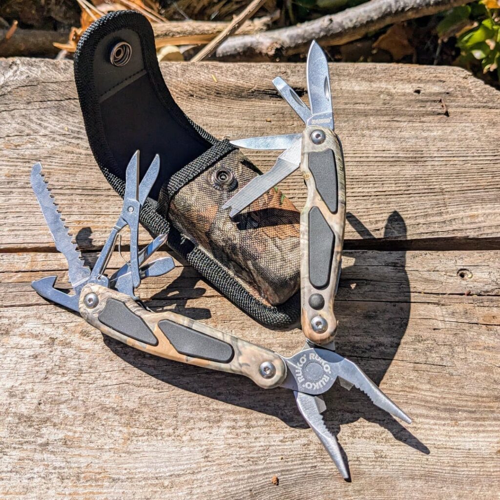 Ruko WX-3D Camo Multi Tool (+ Coast LED140 Pocket Pliers)