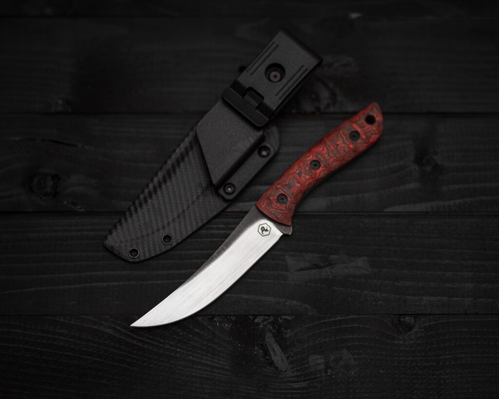 New knife made by me - Vultur Custom Knvies . Elmax steel, fatcarbon, holstex sheath.