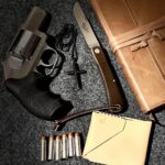 This is my carry knife for Single Slip September, along with my EDC dump.