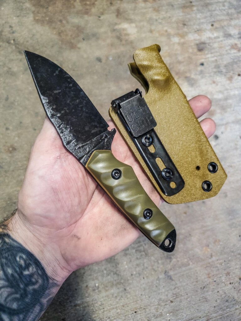 80crv2 EDC with OD green G10 and coyote brown G10 liners. Stone washed and cold blue finish.