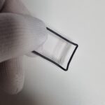 This DT8 glass cracked with 0 usage. Unless tightening the screws too tight causes cracks, I suppose Hank needs to find a new glass manufacturer.