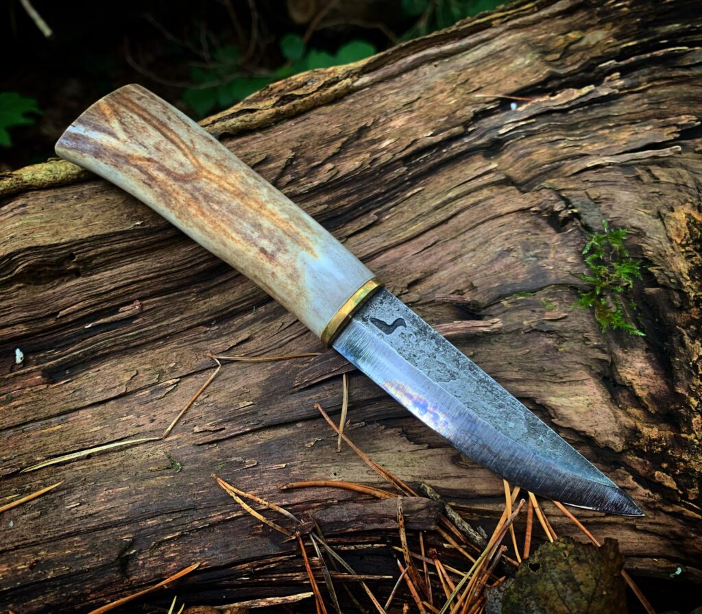 Custom Puukko made by Tilo Knuth with a blade made by Antti Kuikka.