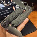 Feeling like CF today! These are up there in terms of my top, practical edc folders. Whats your opinion on this very subjective topic? What are the best (PRACTICAL) edc folders out there? (L) Benchmade Mini Freek (R) Spyderco Para 3