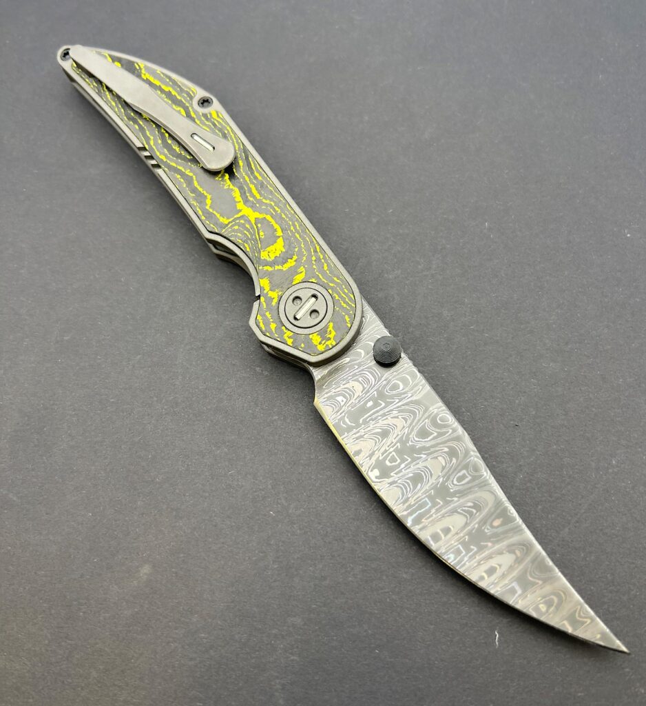 Loving the camo carbon with Damascus on this build