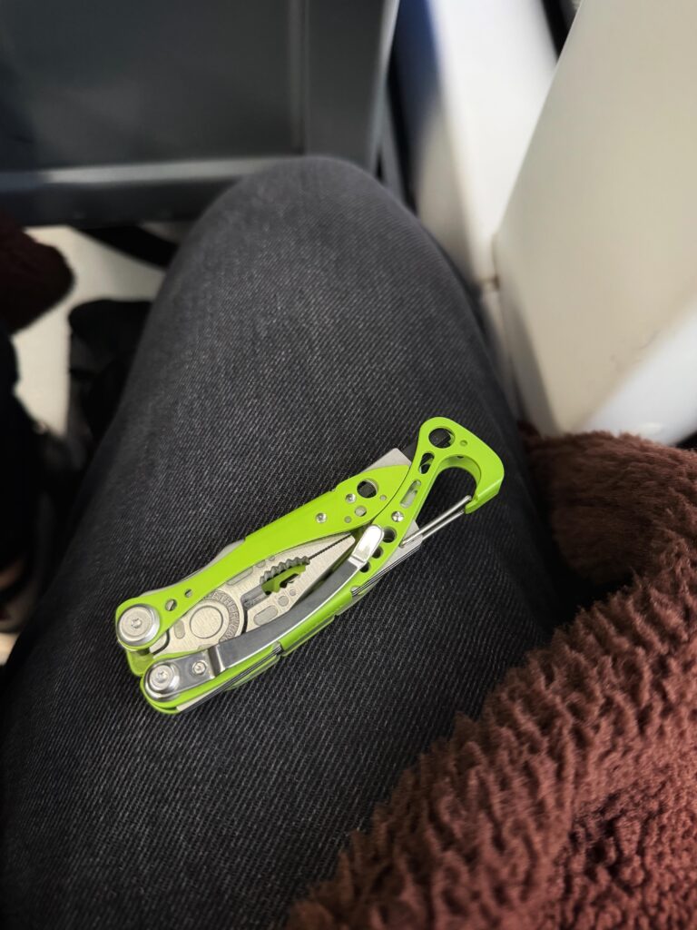 Skeletool is such a good fidget