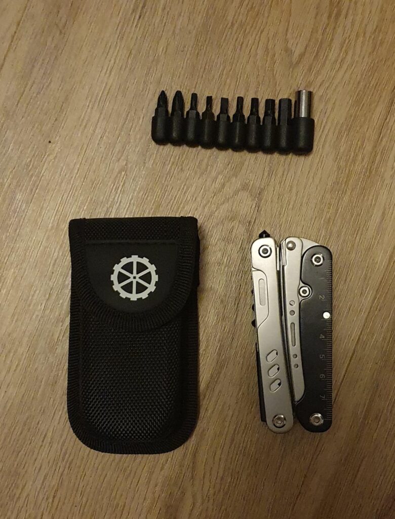 Got this in the mail today. Anyone know the brand?