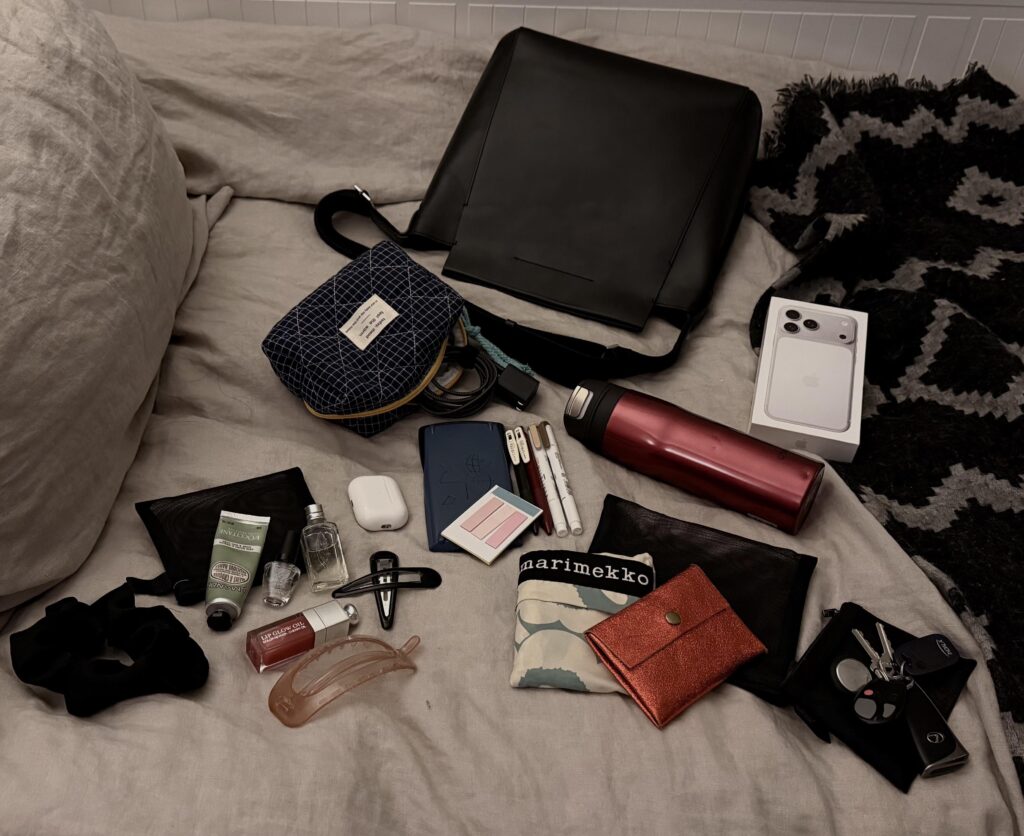 What does my work bag say about me?