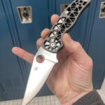 I like the scales on this one /Spyderco edgerati