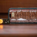 Wurkkos HD03 is a cute phone stand but also pretty strong mini flashlight.