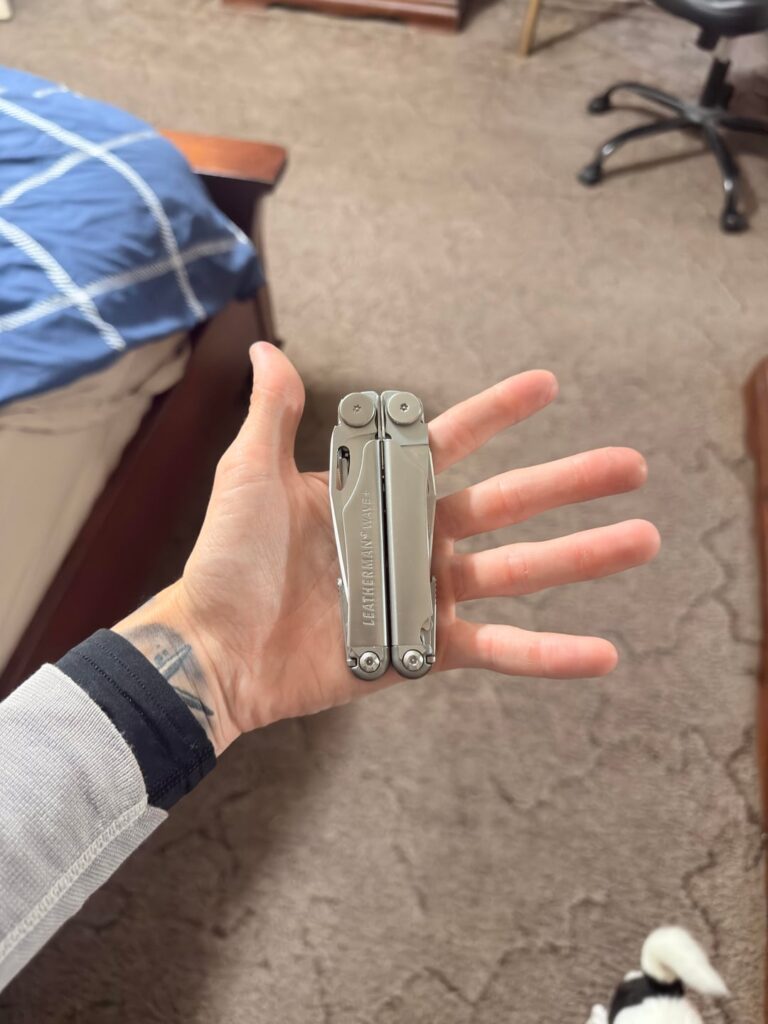 returned the sog powerpint and went with leatherman wave plus