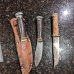 3 knives at estate sale. 3rd one ?