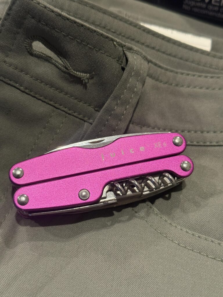 My fiancé got this Juice XE6 for $30 at a surplus sale today - it looks practically new!