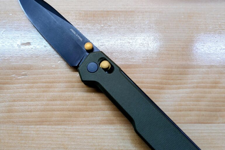 Been using the RSK Perix as my EDC the last few weeks. LOVE this knife, amazing fit and finish.
