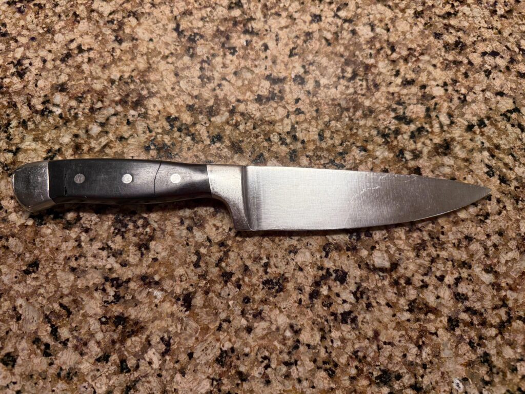 Can I repair a basic cuisinart knife with cracked handle?