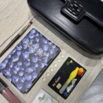 What does my small handbag say about me?