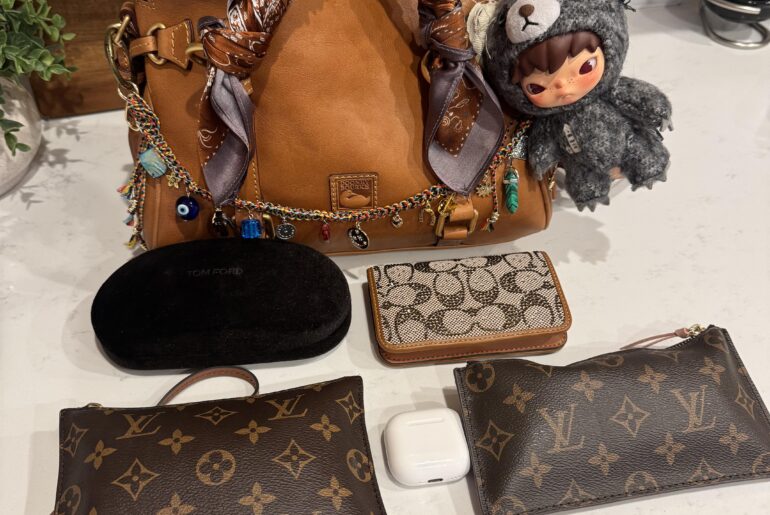 A peak into my “on the go” weekend essentials