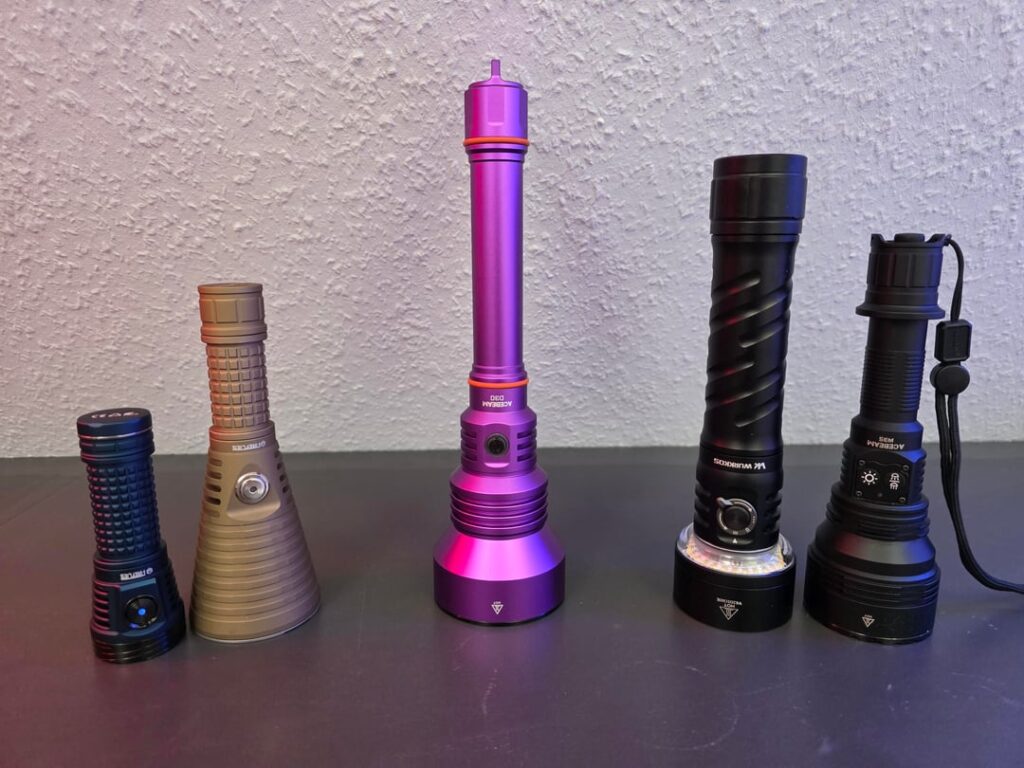 [NLD] Acebeam D30 has replaced the T9R as my new thrower king (with beans)