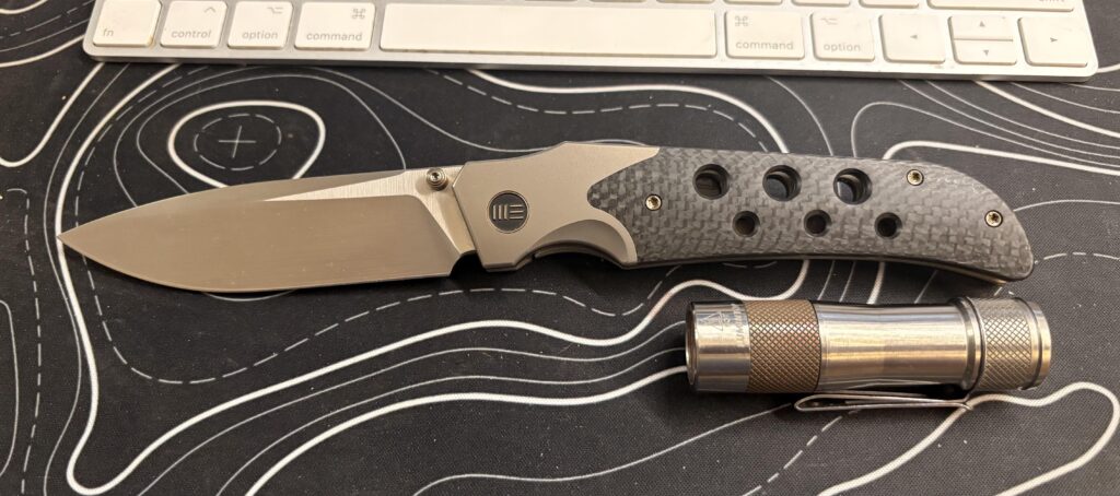 Big knife, little light