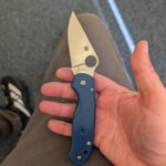 Carrying the Spyderco Para 3 LW in SPY27