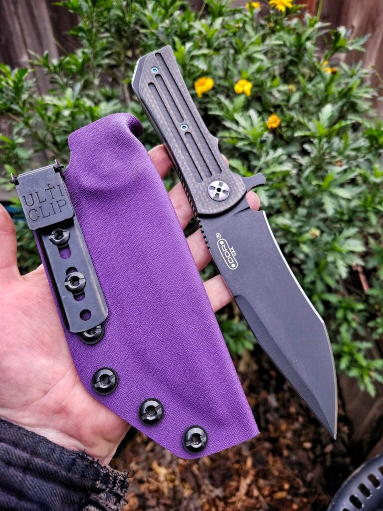 I had a Custom knife without a "carryable sheath" and a spare peice of purple kydex and here we are.