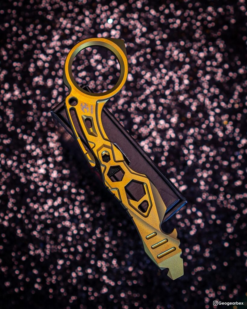 Here is a new prybar from Kanseptedc for Ti Tuesday 😎 that's the G008, beautiful design 🔥