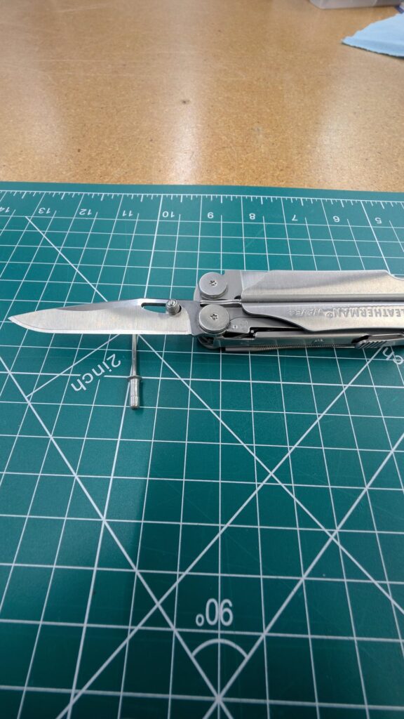 Leatherman Wave+ thumb grip mod