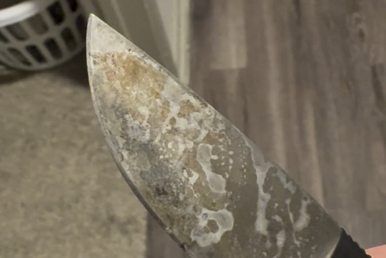 Crazy patina on my decade old izula