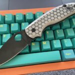 This sub is flooded with way too many pictures of Spydercos... so here's what I carried to work today.