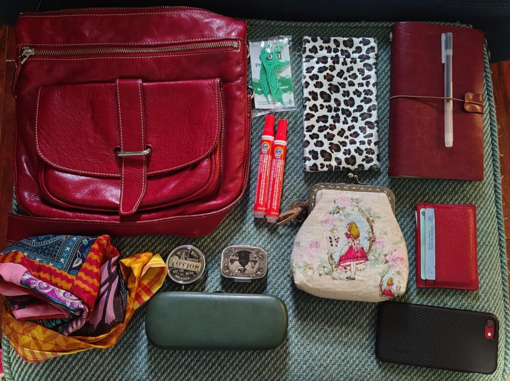 Make assumptions about me and my everyday bag