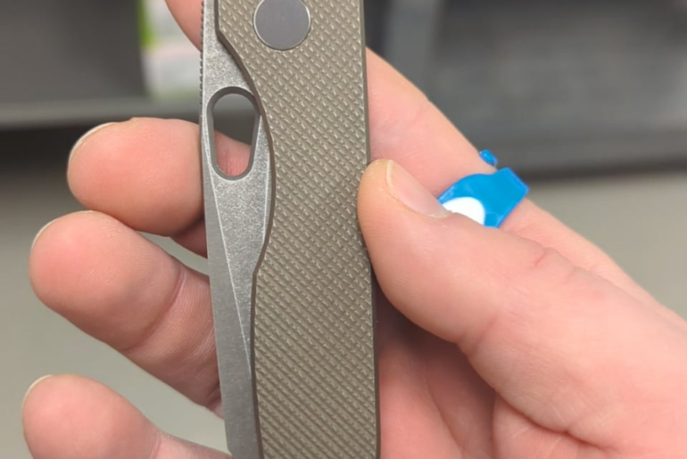 A little bit of a NKD for me. Wehr Allie inset. Fantastic knife. Great user spec