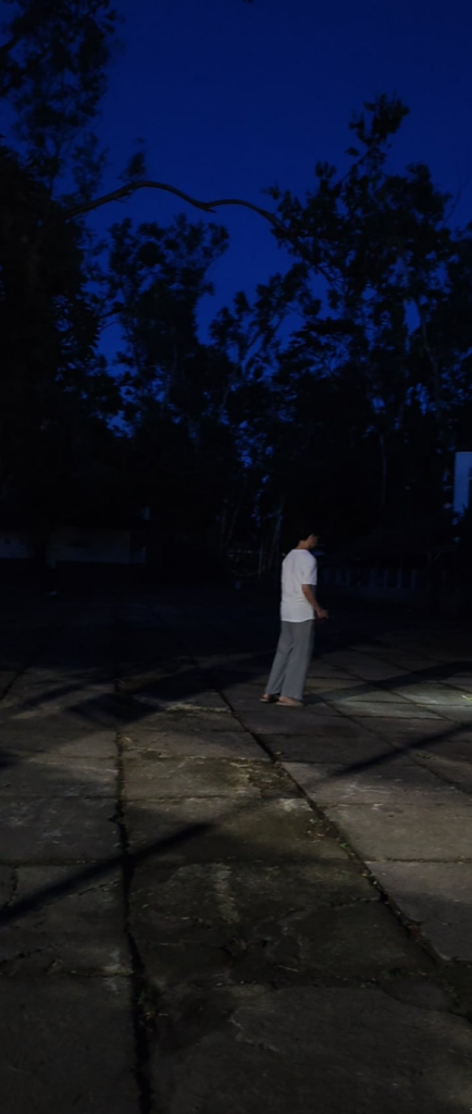 Convoy M21K LHP73B 5000k vs Haunted Forest Park