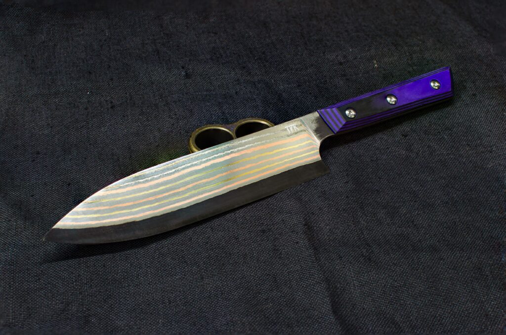 Haven't made a chefs knife in a while! Yu-Shoku Gyuto (stainless Mokume with V-Toku II center), Micarta scales, ~65HRC