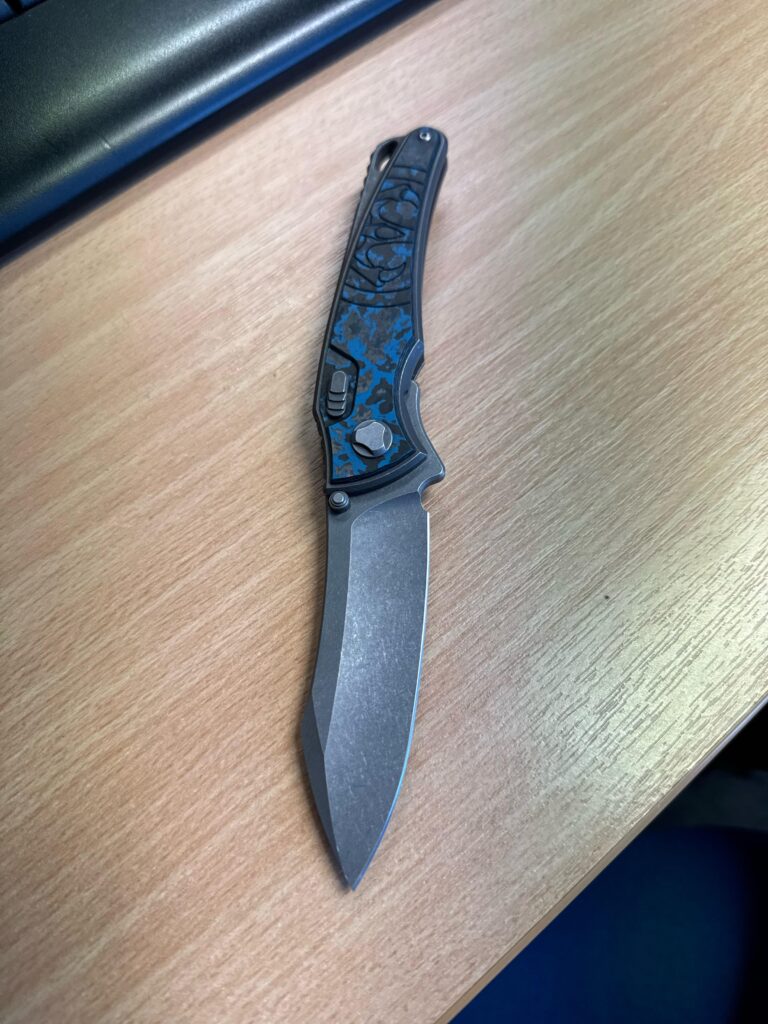 Does anyone know anyone that does scales for a Hawk knives talon? Pic for reference.