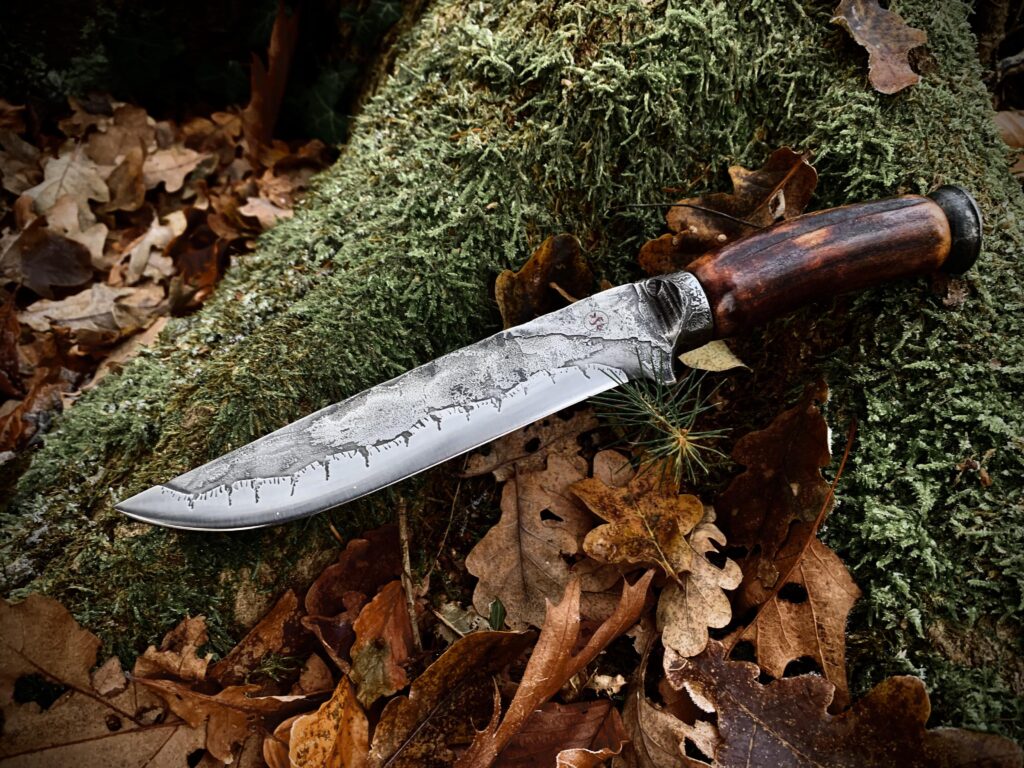 VojkoArt Hunting Bowie