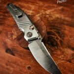 I still need to figure out a name for this Ambidextrous lock *** it's not a button-lock as the button here doesn't interact with the lock face.*** Some names that I've considered : Vault Lock, Rod Lock, V or Valley Lock. Last but not least... Lockness monster was a suggestion i had gotten as well 😆