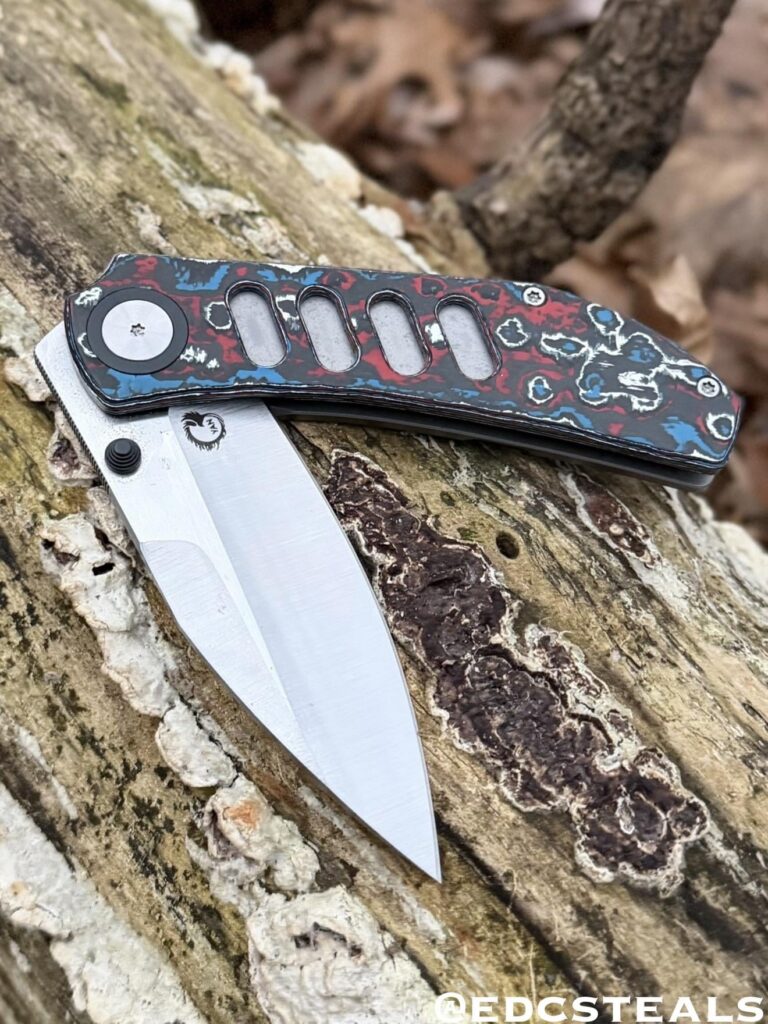 Yan Knives Chevron Magnacut/Nebula Fat Carbon & Titanium