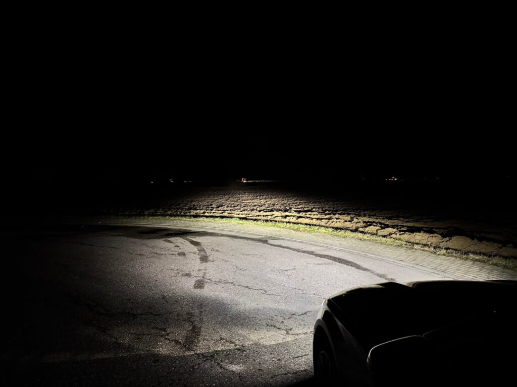 BMW Lassrlight vs Acebeam X75