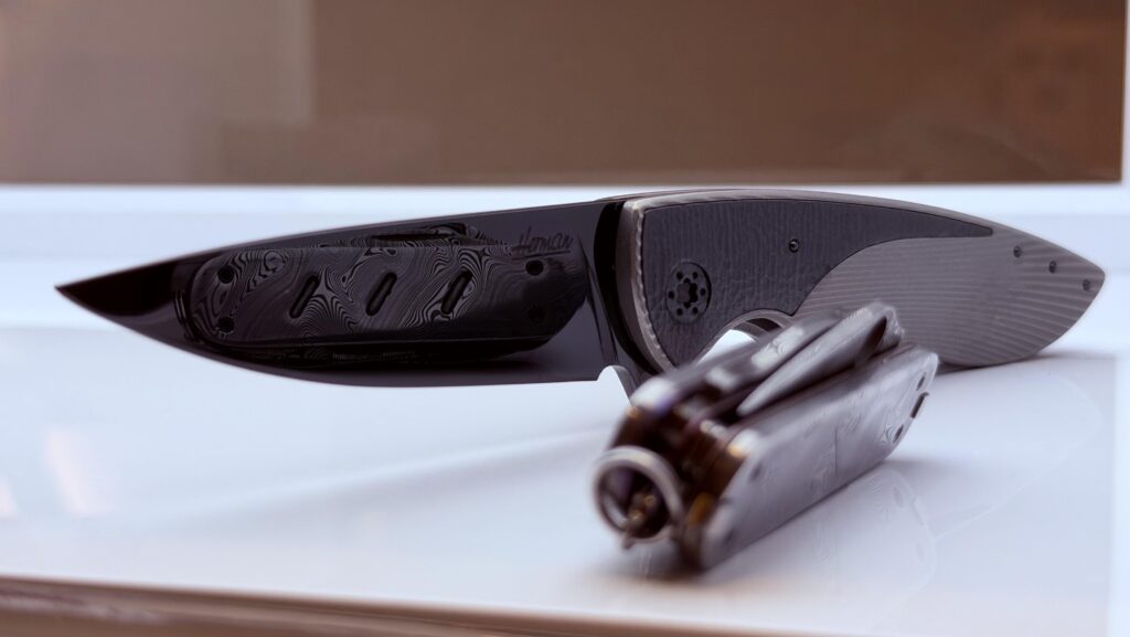 Herman Micro Sting, mirror polished with DLC