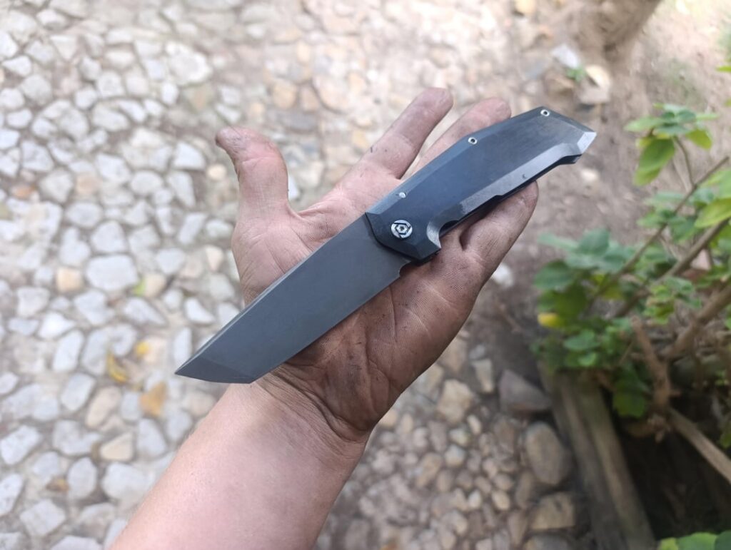 What do you guys think about this blackout folder I made