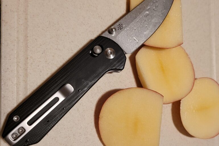 Civivi Yonder being put to use