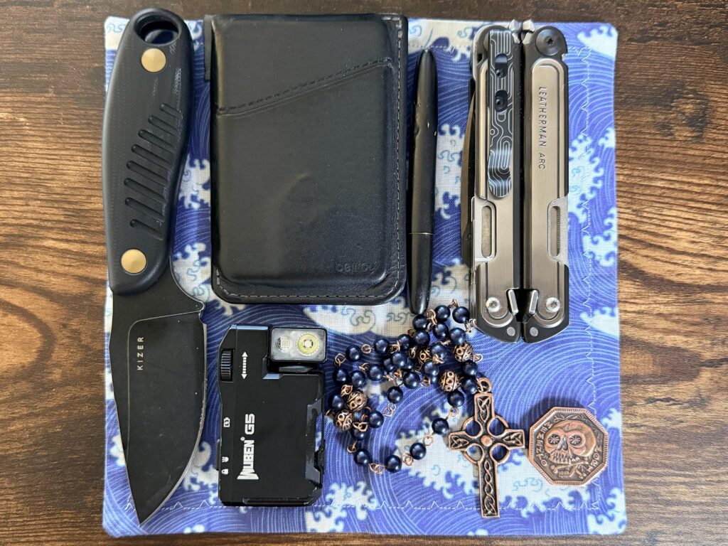 Pocket Carry. Rest is in my sling.