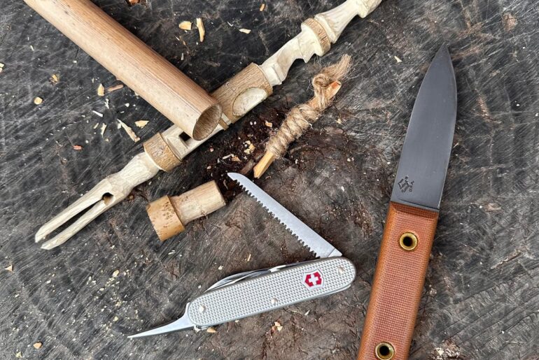 These two tools turn my hands into a 3d printer.