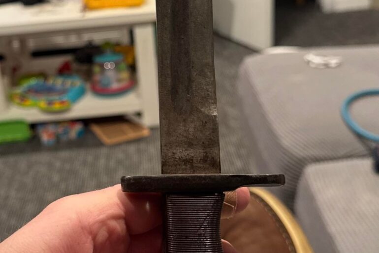 Anyone know what kind of knife this is? Was my grandfathers I think