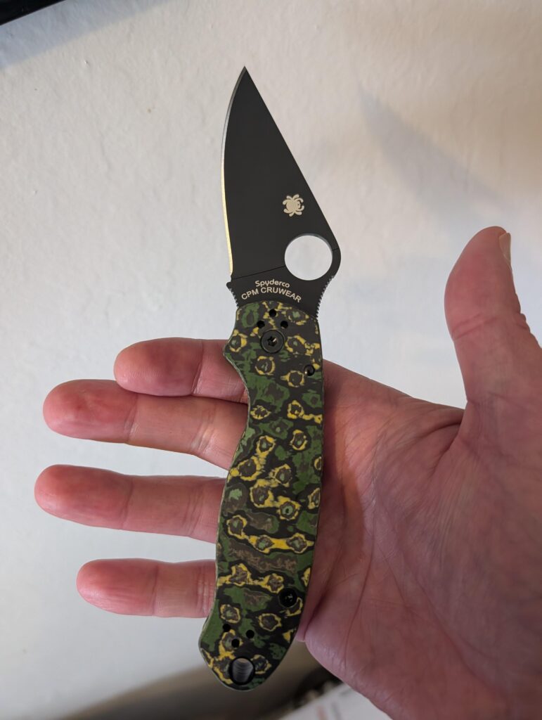 NKD: SMKW Spyderco Para 3 in Cruwear